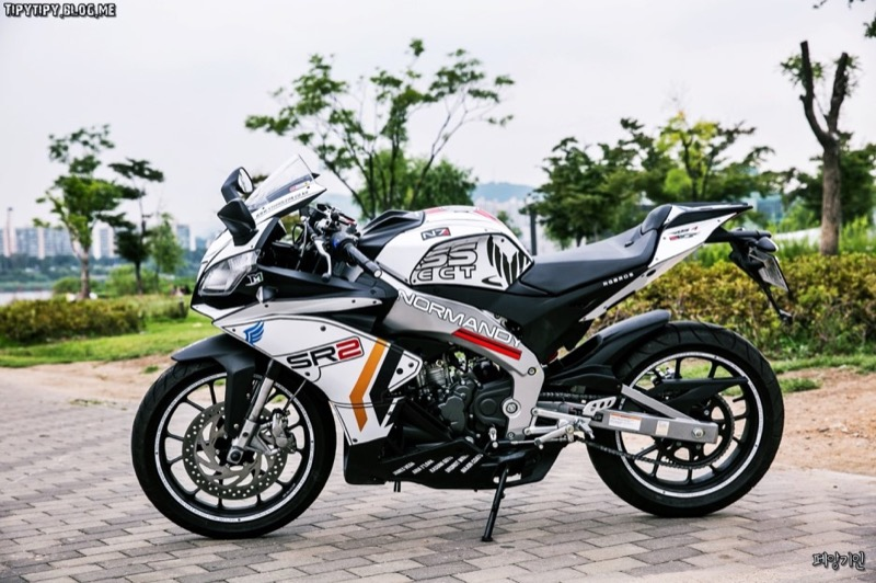 Illustration for article titled Mass Effect Makes for a Cool Custom Motorcycle